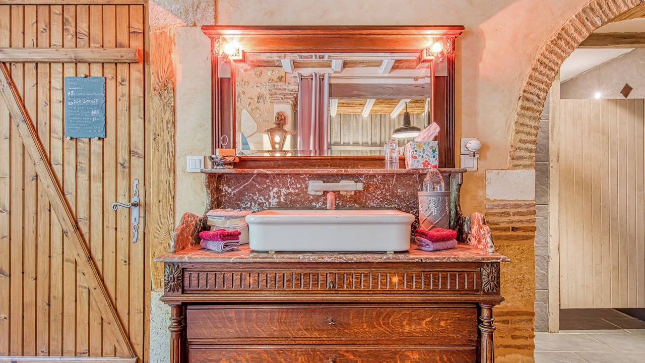 Photo of Bathroom in Noaillan