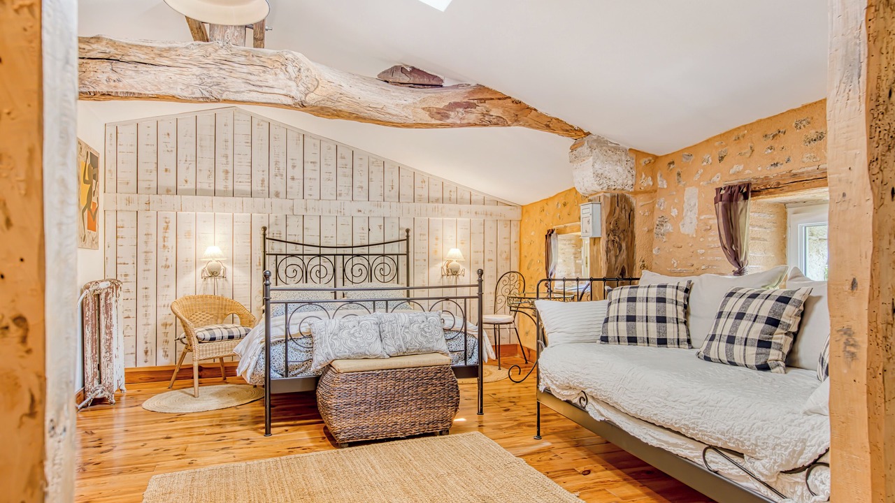 Photo of Bedroom in Noaillan