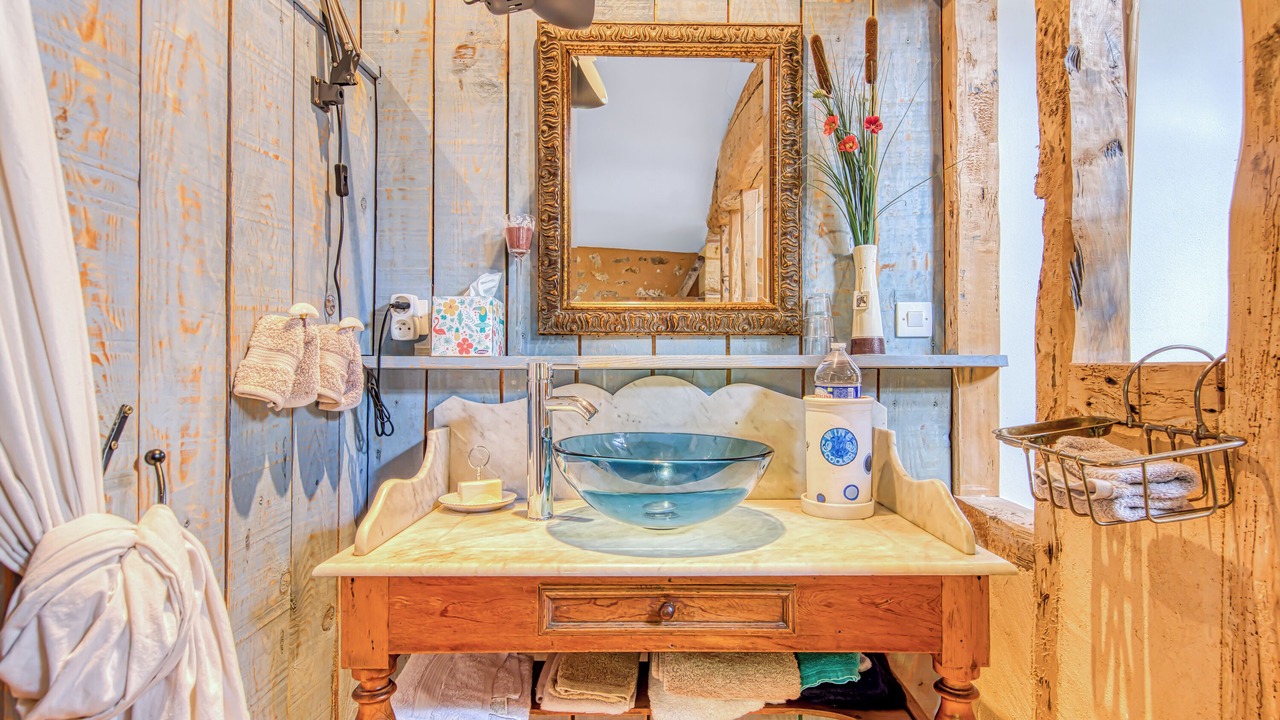 Photo of Bathroom in Noaillan