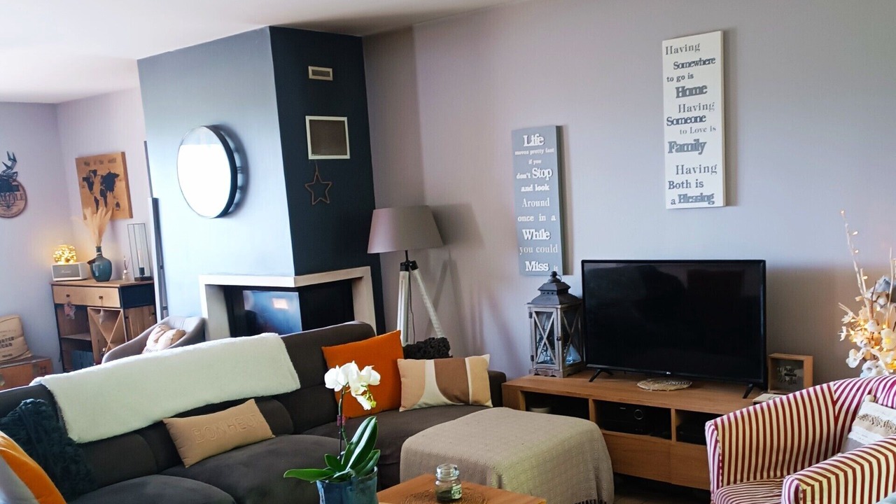 Photo of Livingroom in Antonne-et-Trigonant