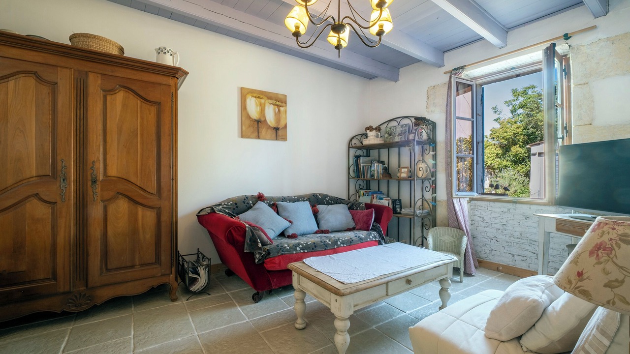 Photo of Livingroom in Beaugeay