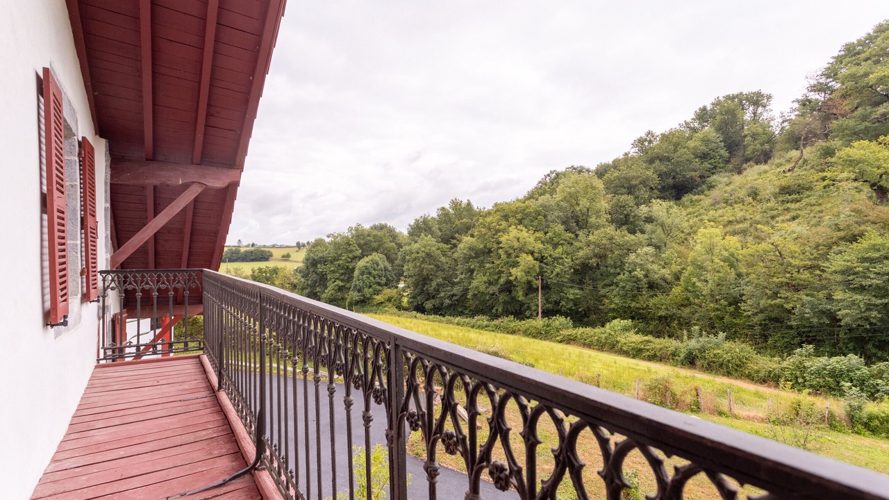Photo of Outdoor in Isturits