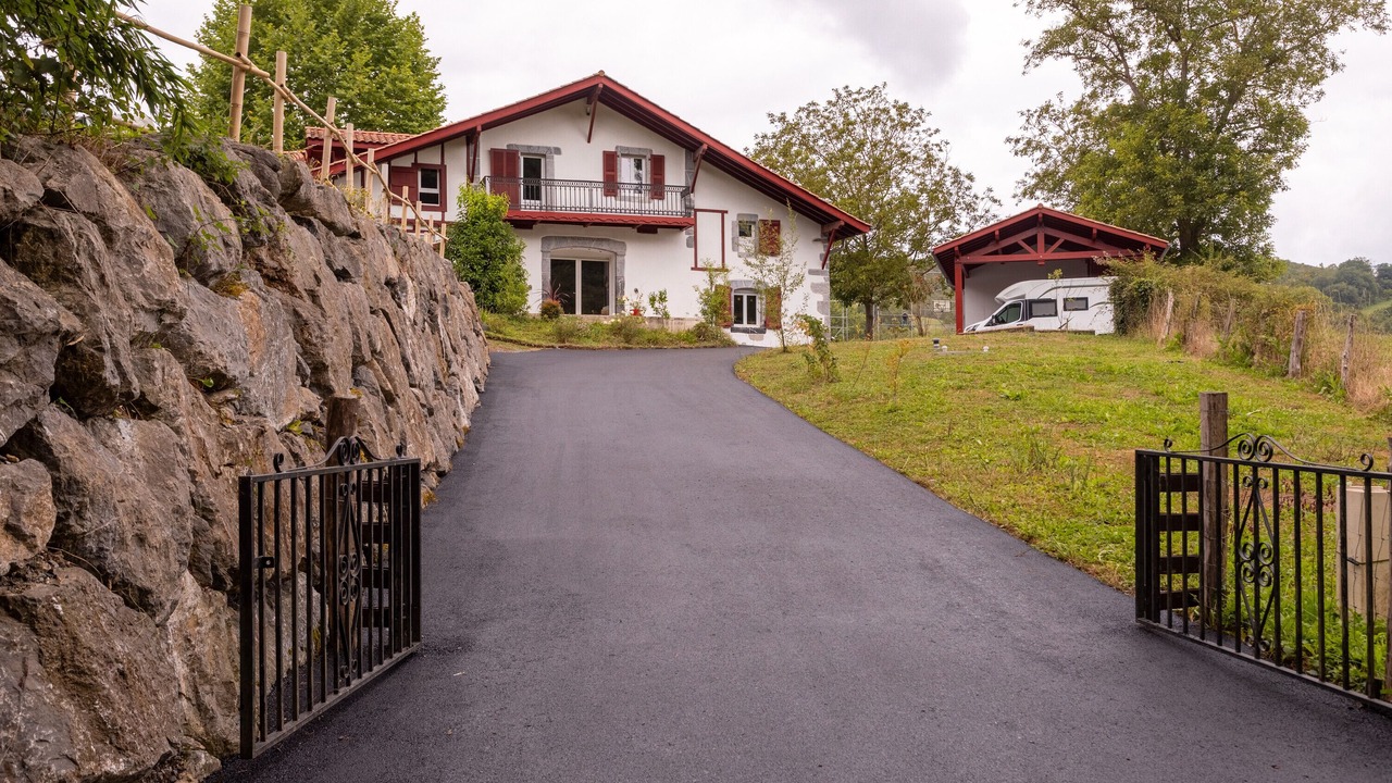 Photo of Outdoor in Isturits