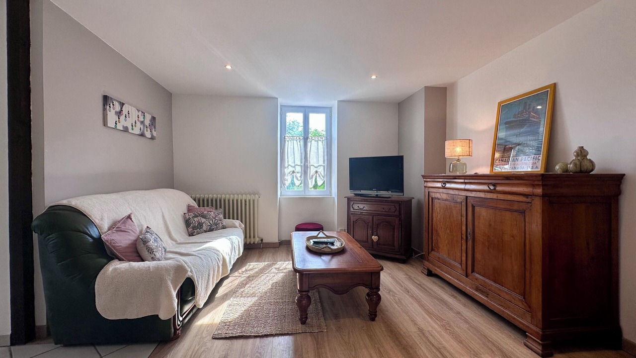 Photo of Livingroom in Perpezac-le-Noir