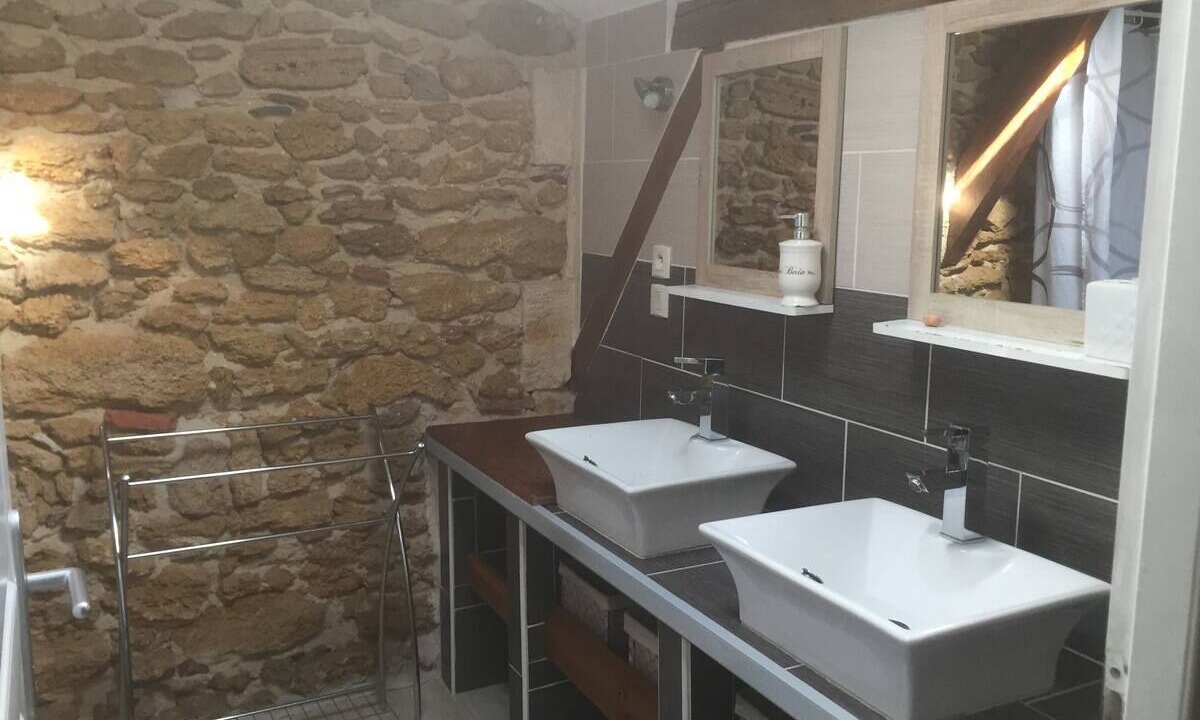 Photo of Bathroom in Carcen-Ponson