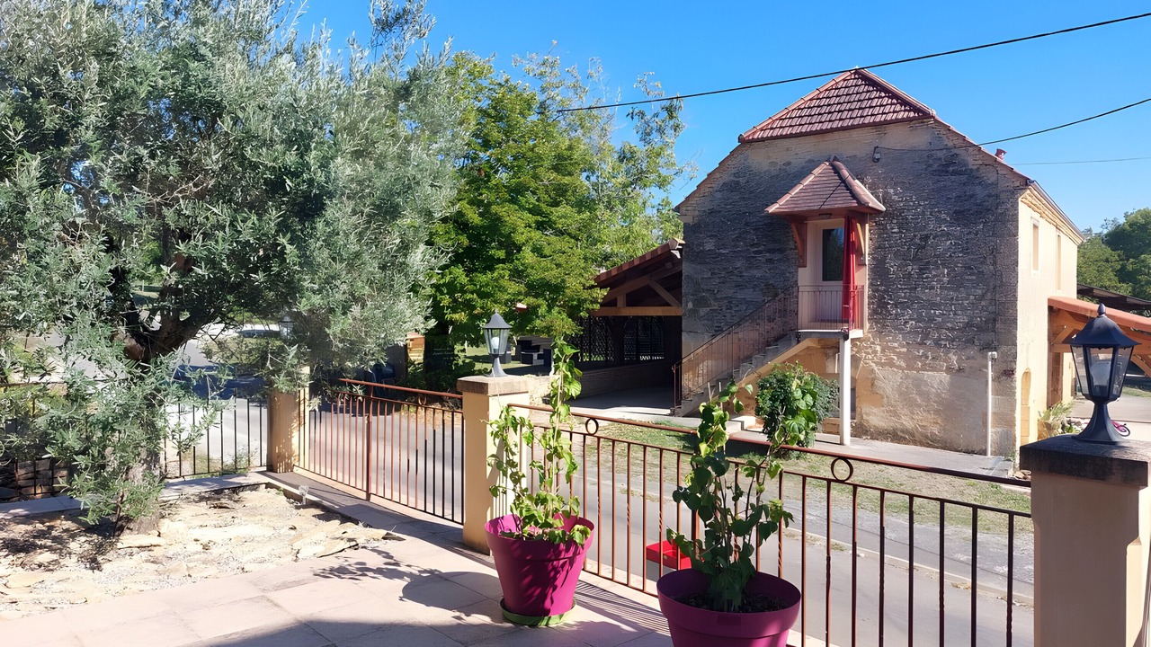 Photo of Outdoor in Sainte-Nathalene