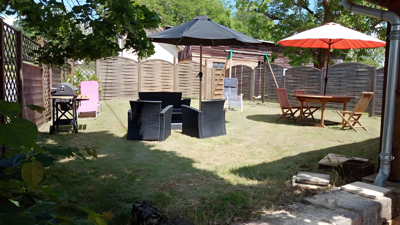 Photo of Outdoor in Sainte-Nathalene