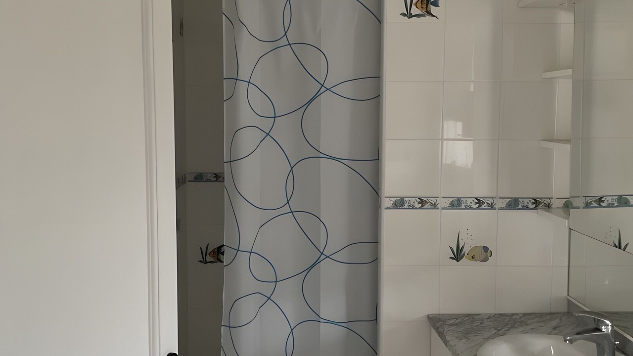 Photo of Bathroom in Gujan-Mestras