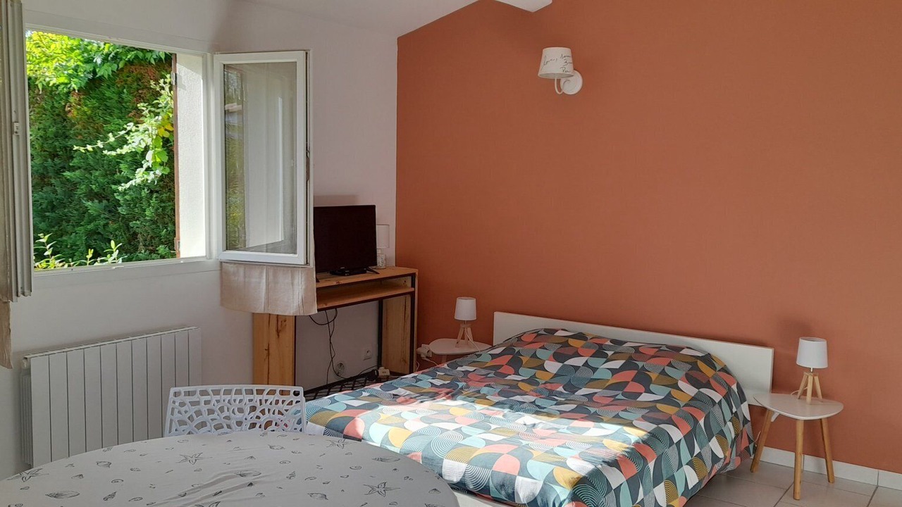 Photo of Bedroom in Gujan-Mestras