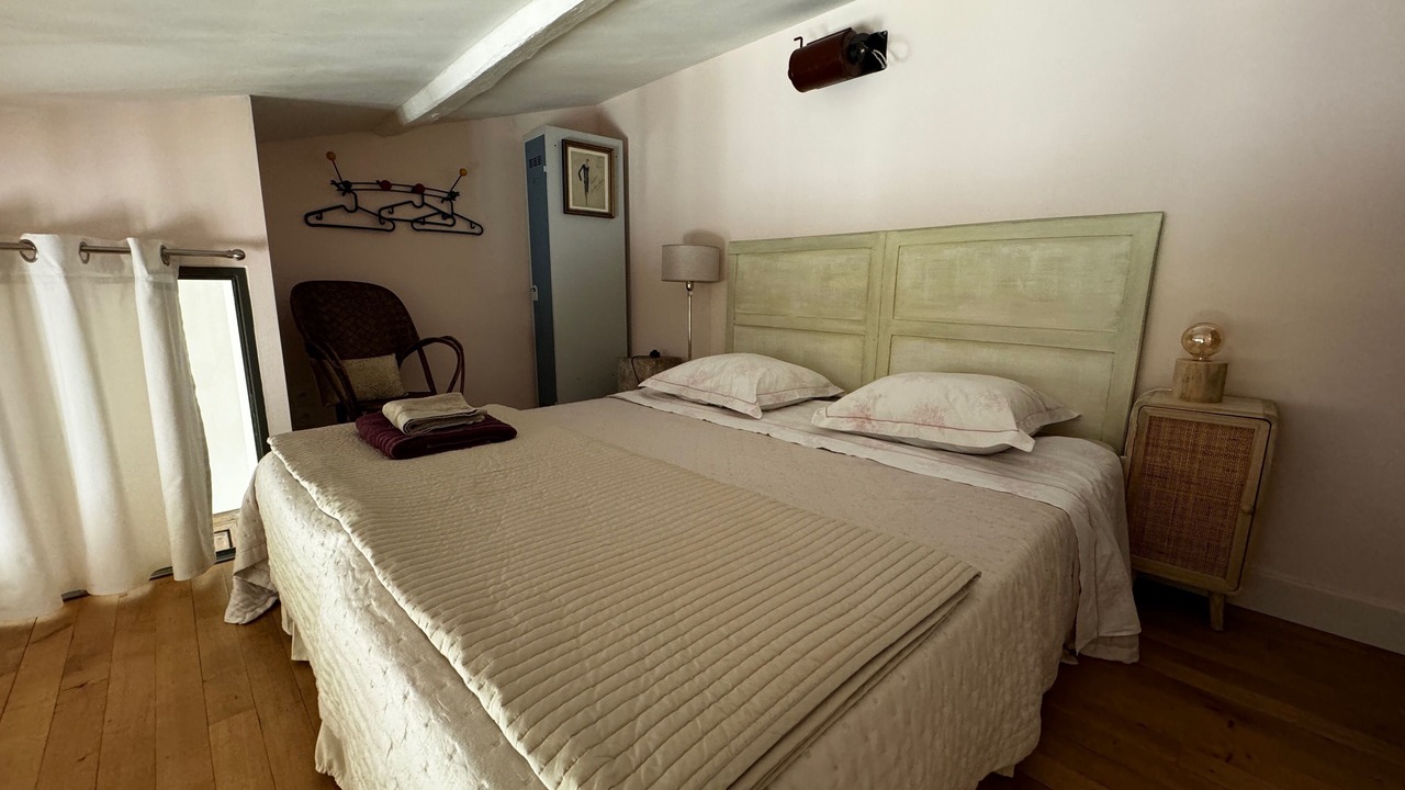Photo of Bedroom in Bourg-sur-Gironde