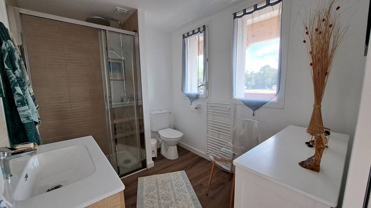 Photo of Bathroom in Lit-et-Mixe