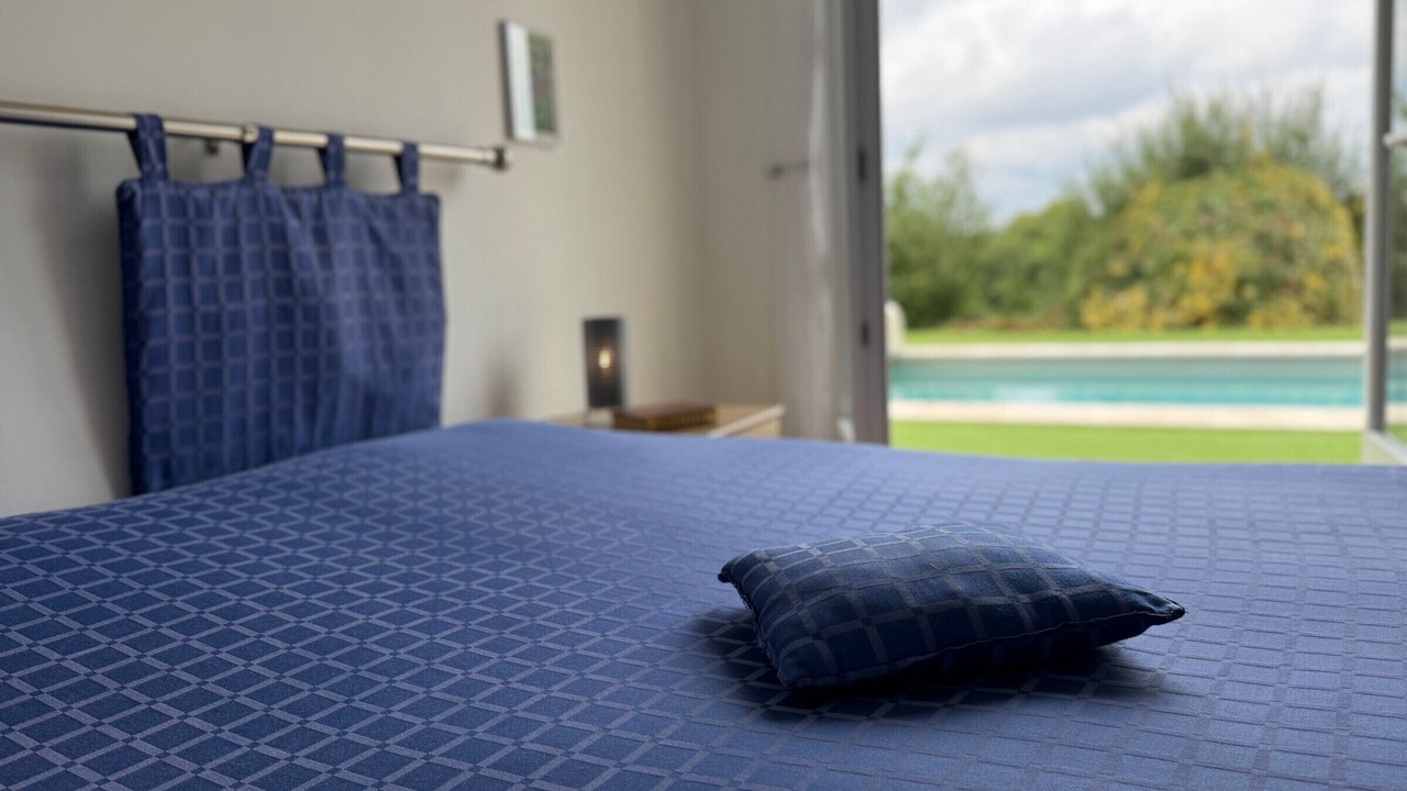 Photo of Bedroom in Saint-Mesmin