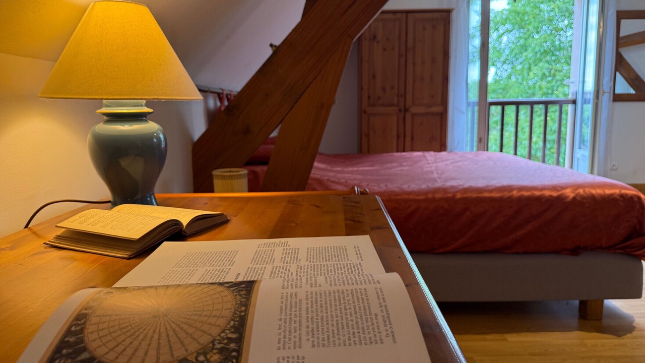 Photo of Bedroom in Saint-Mesmin