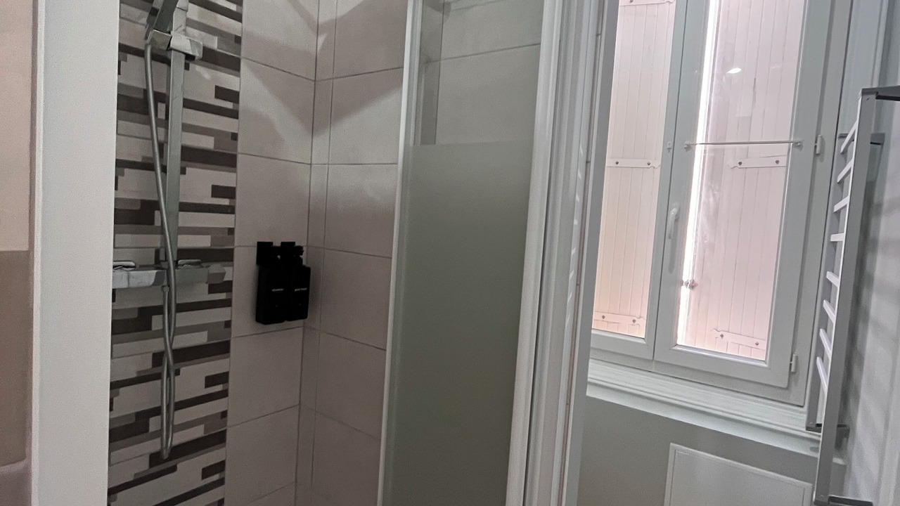 Photo of Bathroom in Cognac