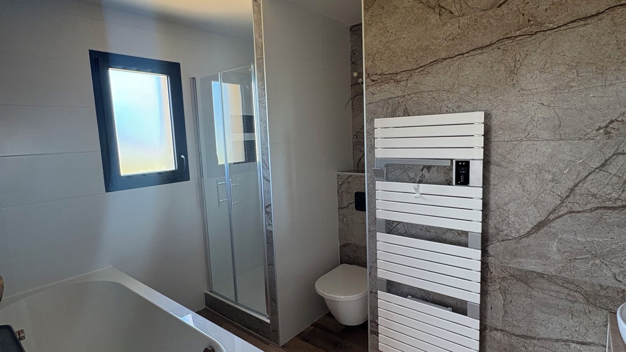 Photo of Bathroom in Hautefort
