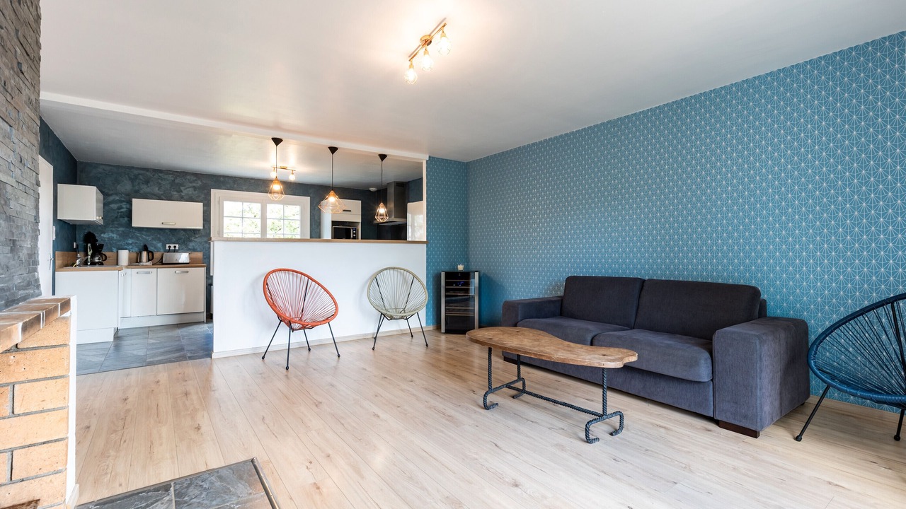 Photo of Livingroom in Les Salles-De-Castillon