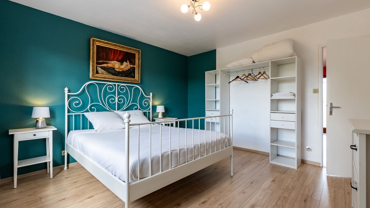 Photo of Bedroom in Les Salles-De-Castillon