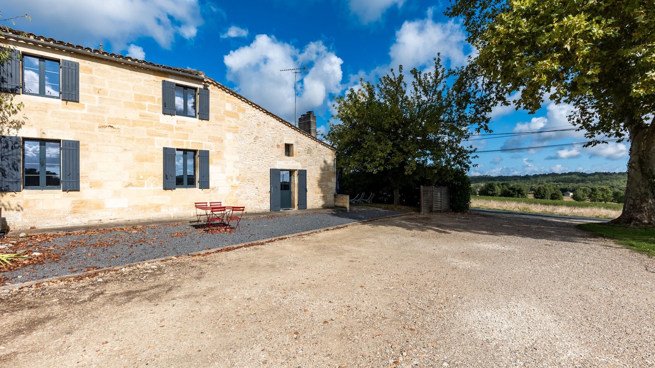 Photo of Outdoor in Les Salles-De-Castillon
