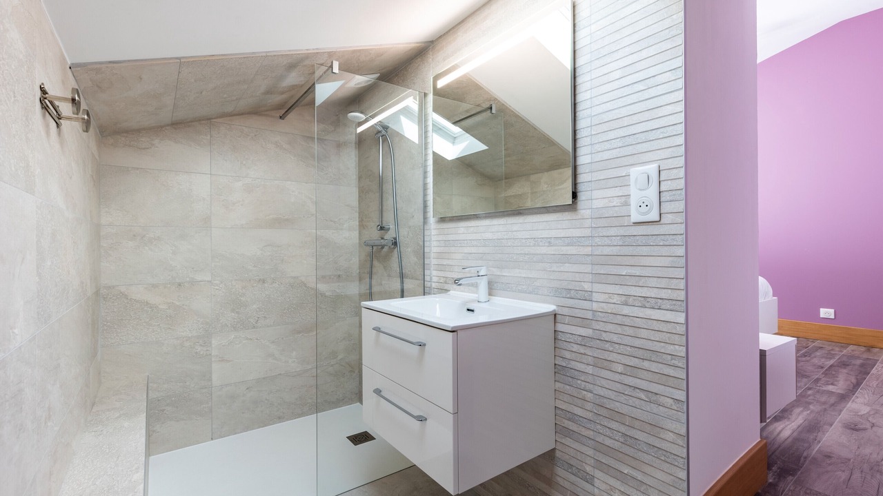 Photo of Bathroom in Les Salles-De-Castillon
