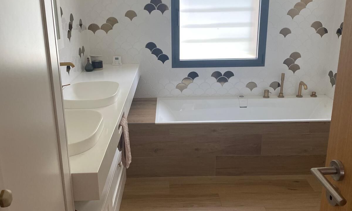 Photo of Bathroom in Pompignac