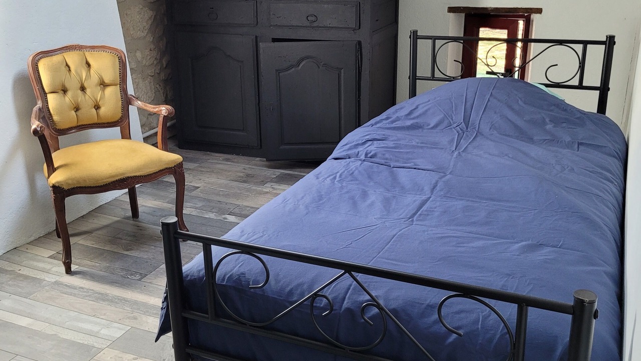 Photo of Bedroom in Saint-Martin-de-Gurson