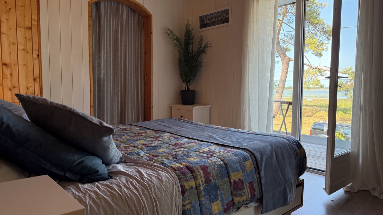 Photo of Bedroom in Claouey