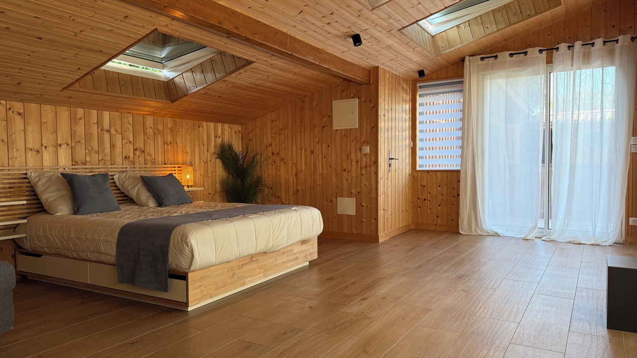 Photo of Bedroom in Claouey