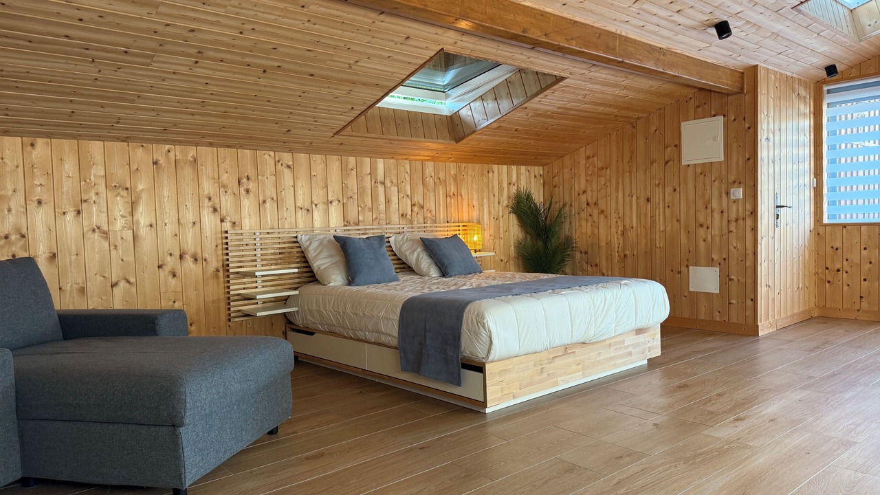 Photo of Bedroom in Claouey
