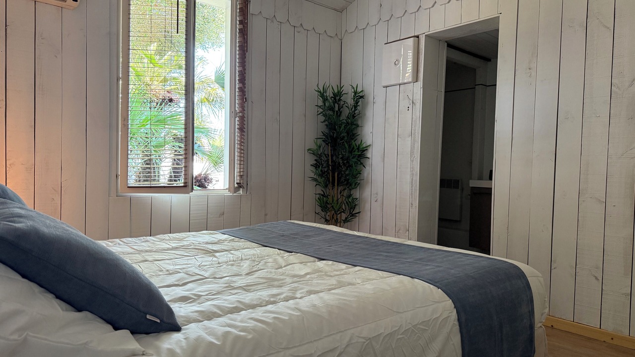Photo of Bedroom in Claouey
