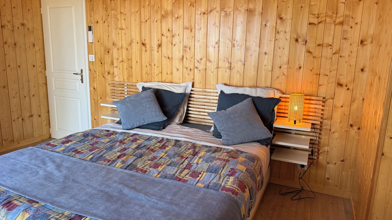 Photo of Bedroom in Claouey