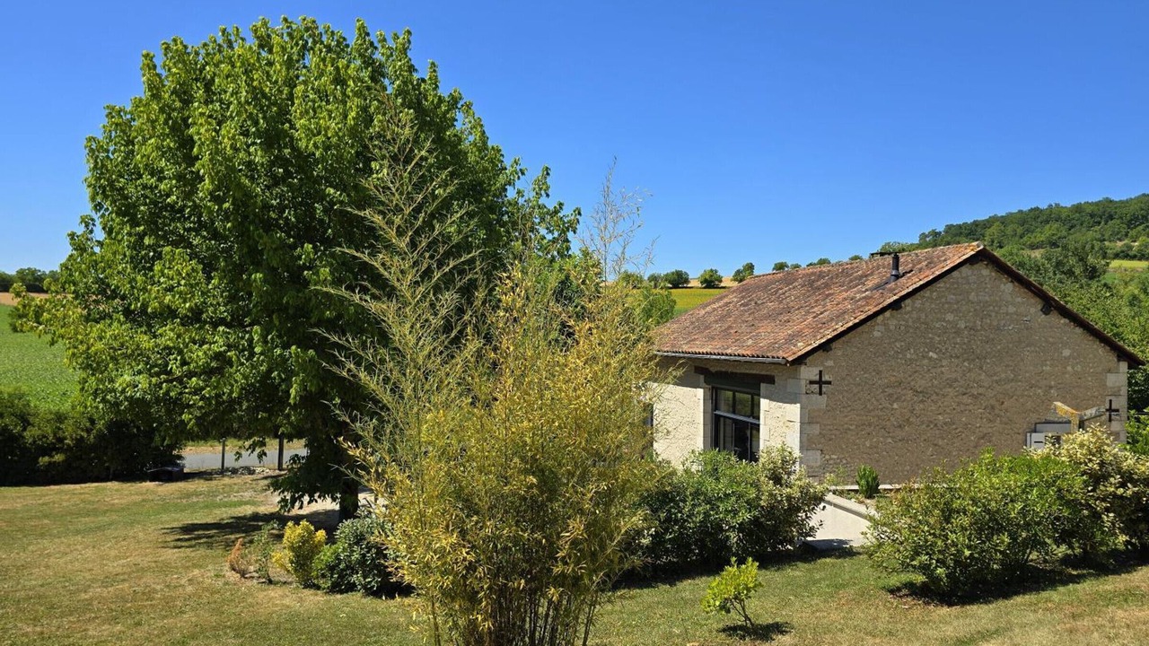 Photo of Outdoor in Comberanche-et-Epeluche