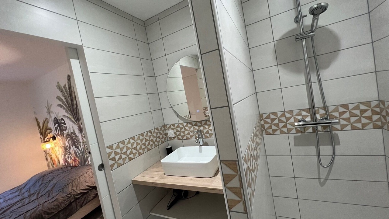 Photo of Bathroom in Saint-Jean-d'Angely