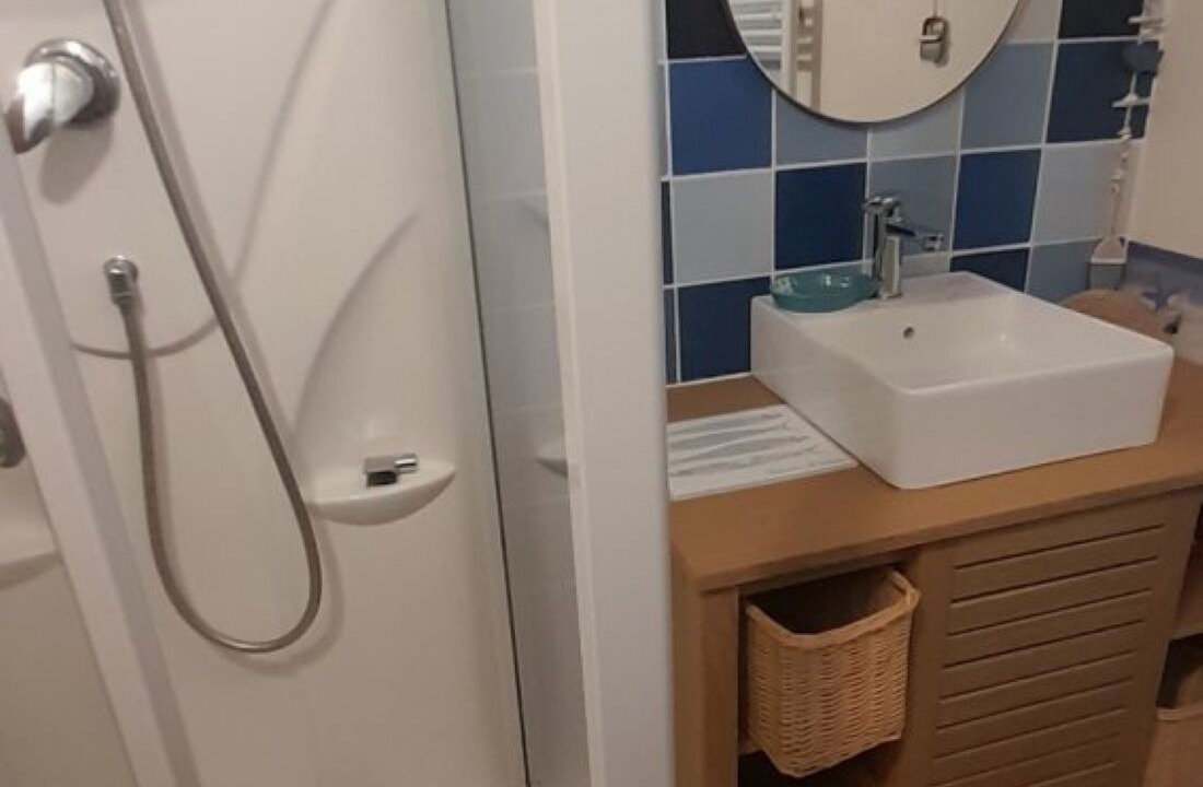 Photo of Bathroom in Beaugeay