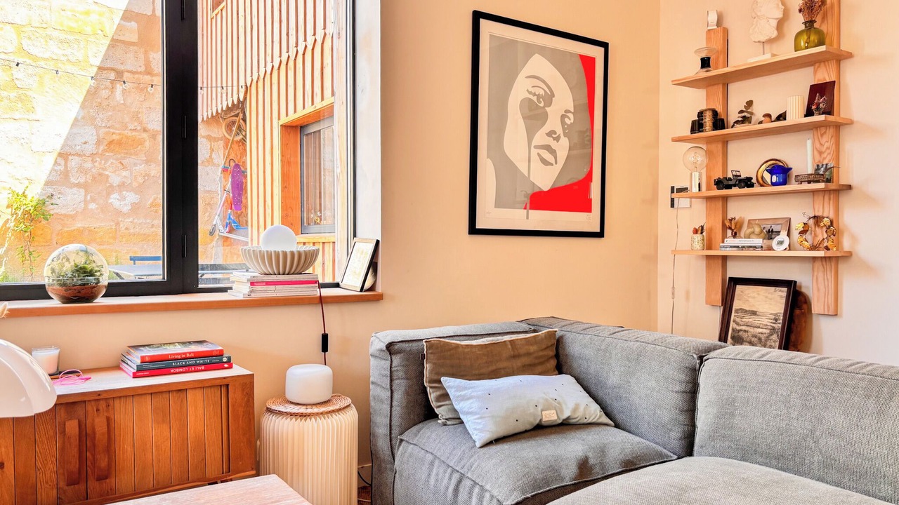 Photo of Livingroom in Saint Seurin - Fondaudege