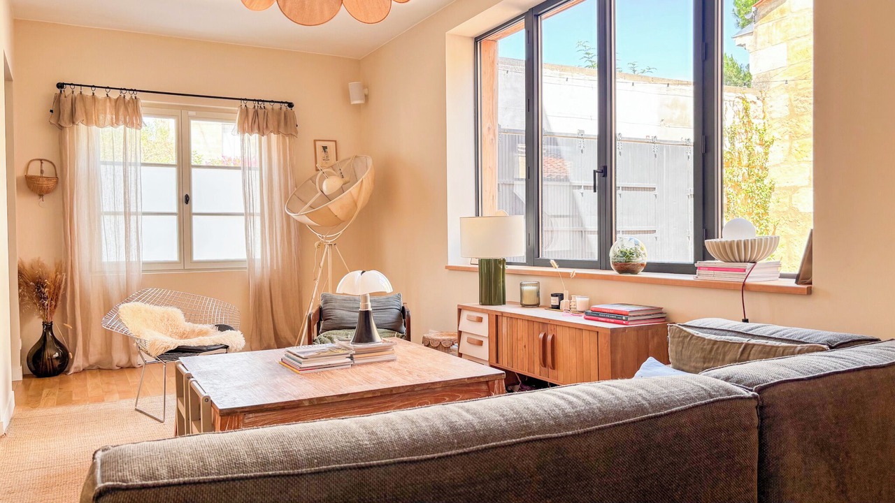 Photo of Livingroom in Saint Seurin - Fondaudege
