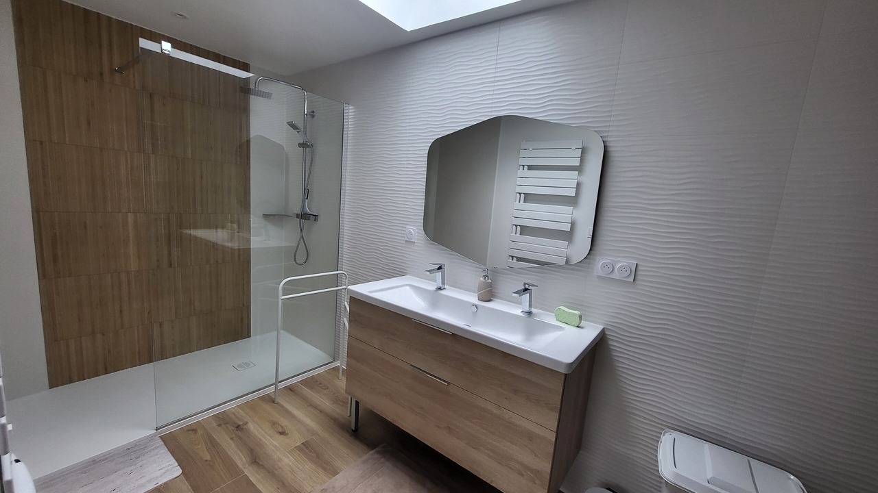 Photo of Bathroom in Montcaret
