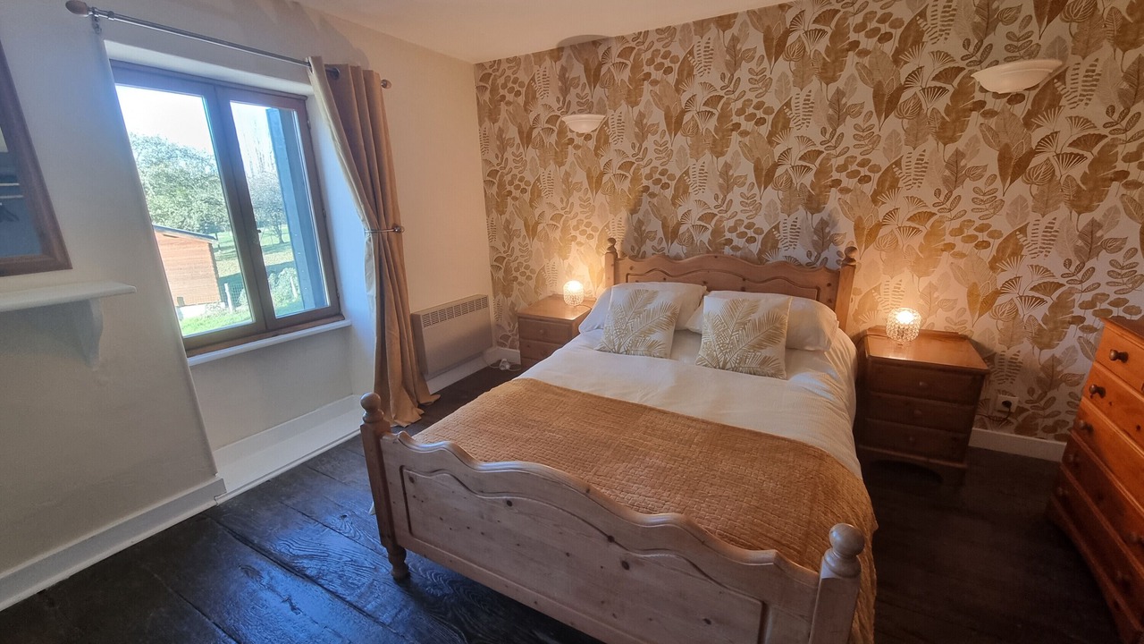Photo of Bedroom in Janaillat