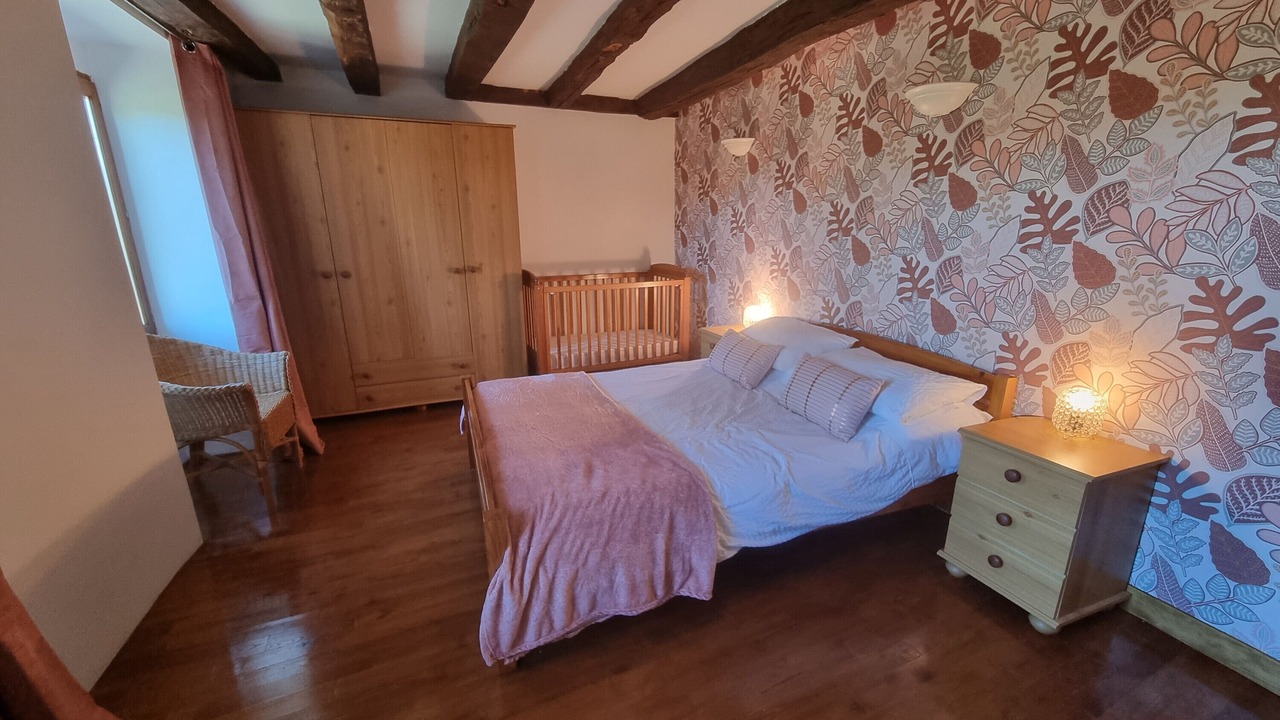 Photo of Bedroom in Janaillat