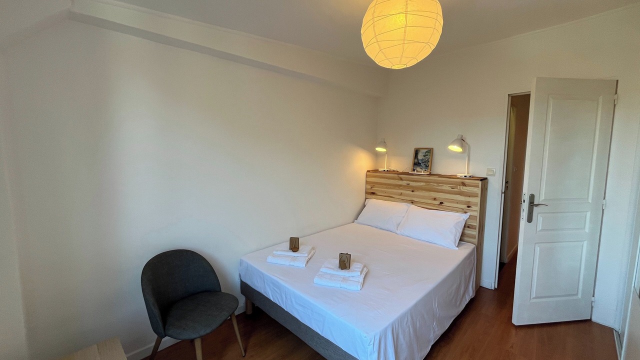 Photo of Bedroom in Hyeres City Centre