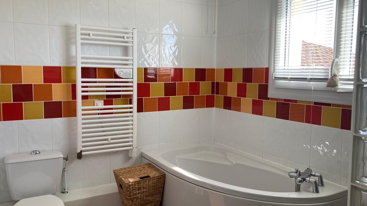Photo of Bathroom in Lavoux
