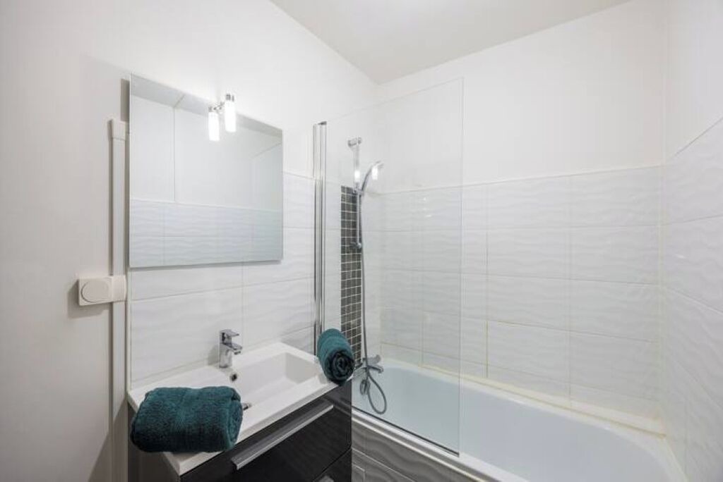 Photo of Bathroom in Mont-de-Marsan