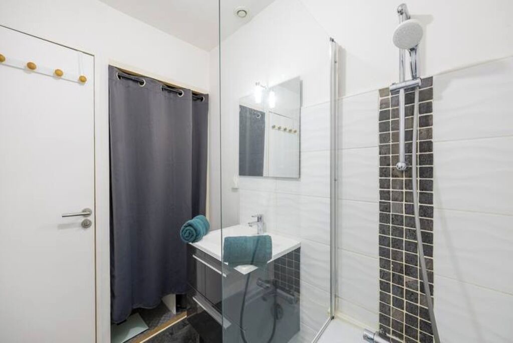 Photo of Bathroom in Mont-de-Marsan