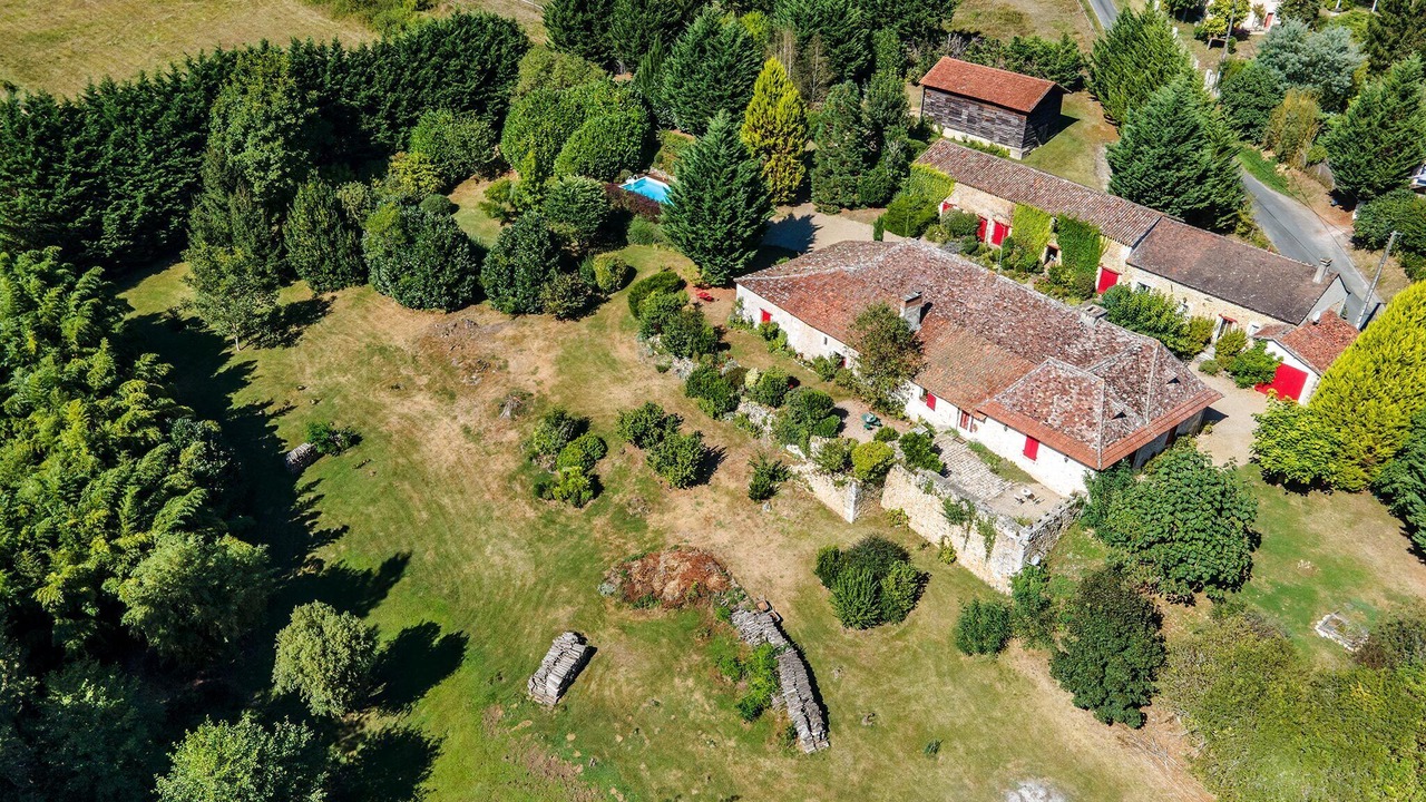 Photo of Outdoor in Lembras