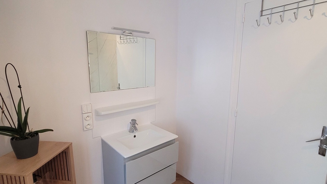 Photo of Bathroom in Surgeres