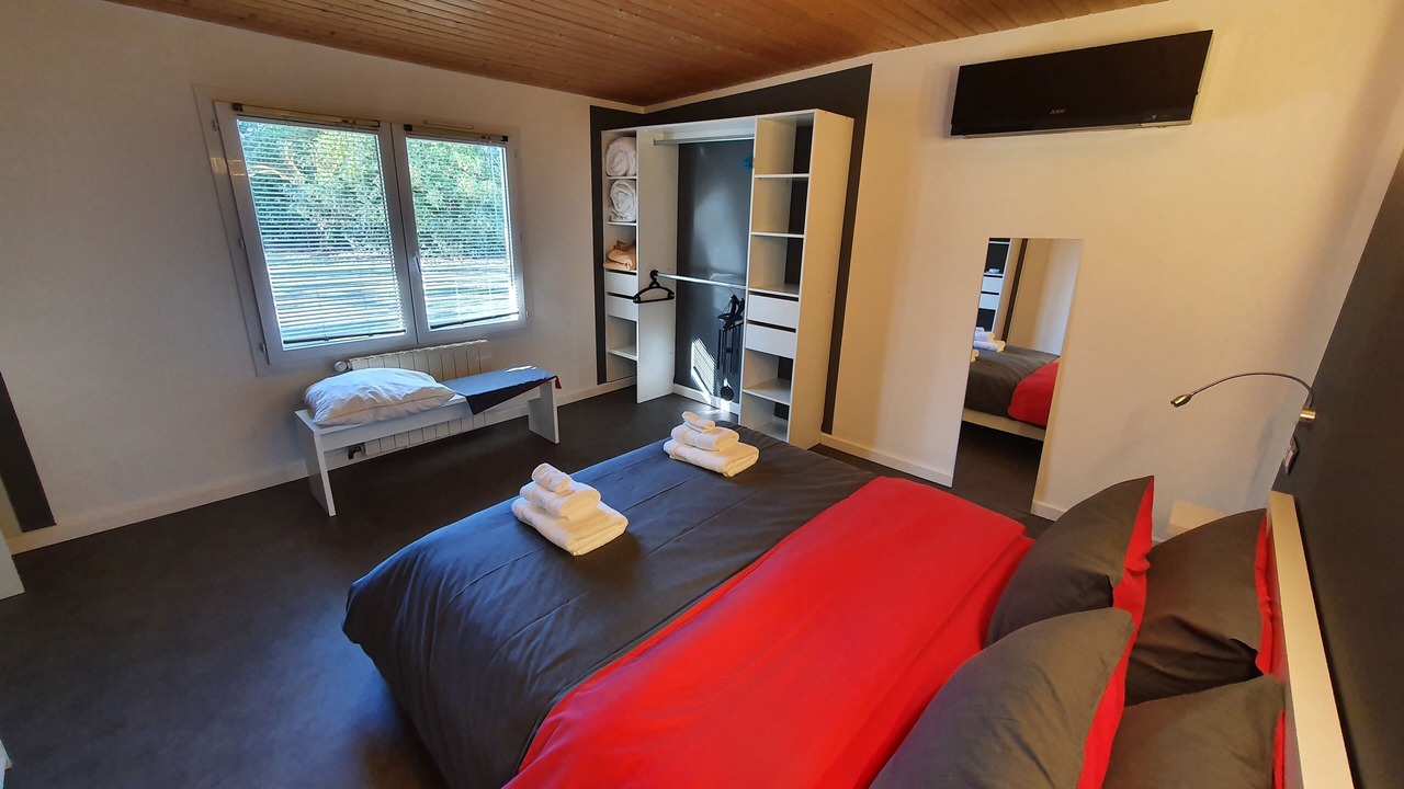 Photo of Bedroom in Saint-Vincent-de-Tyrosse