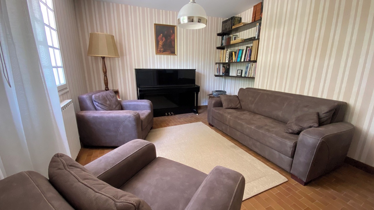 Photo of Livingroom in Bon-Encontre