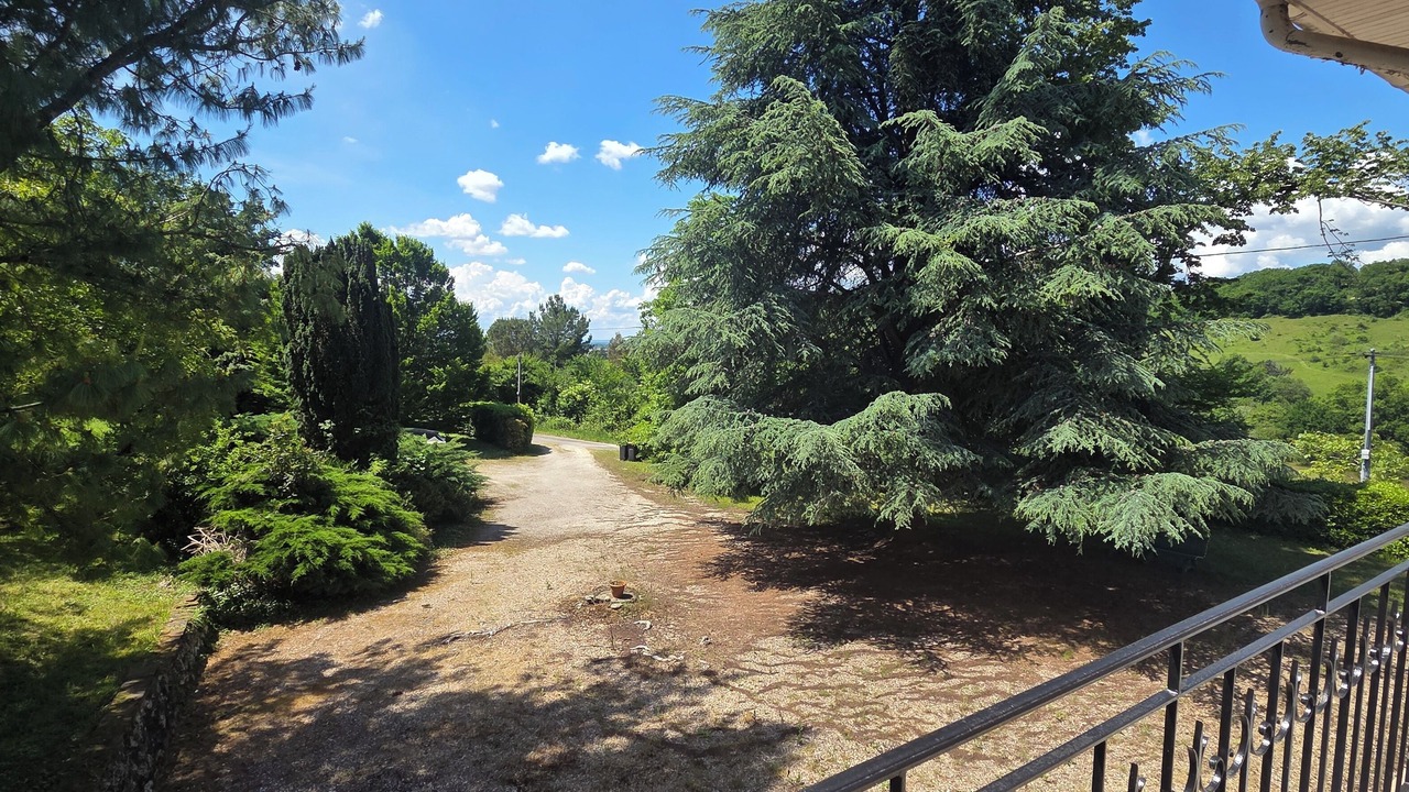 Photo of Outdoor in Bon-Encontre