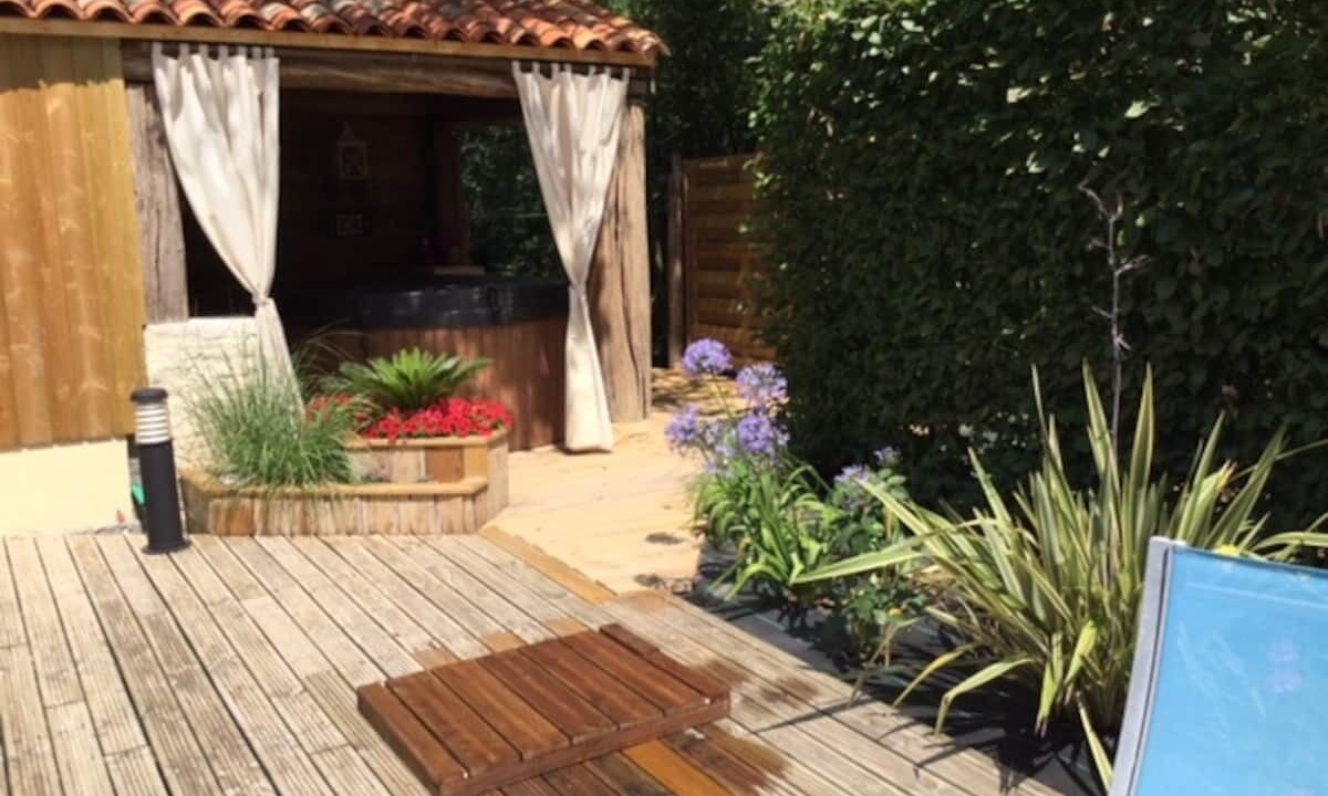 Photo of Outdoor in Echire