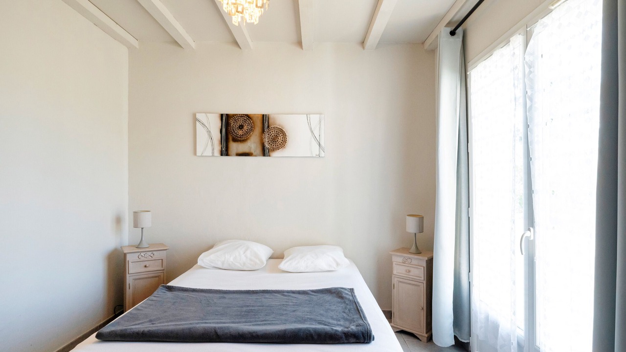 Photo of Bedroom in Lesperon