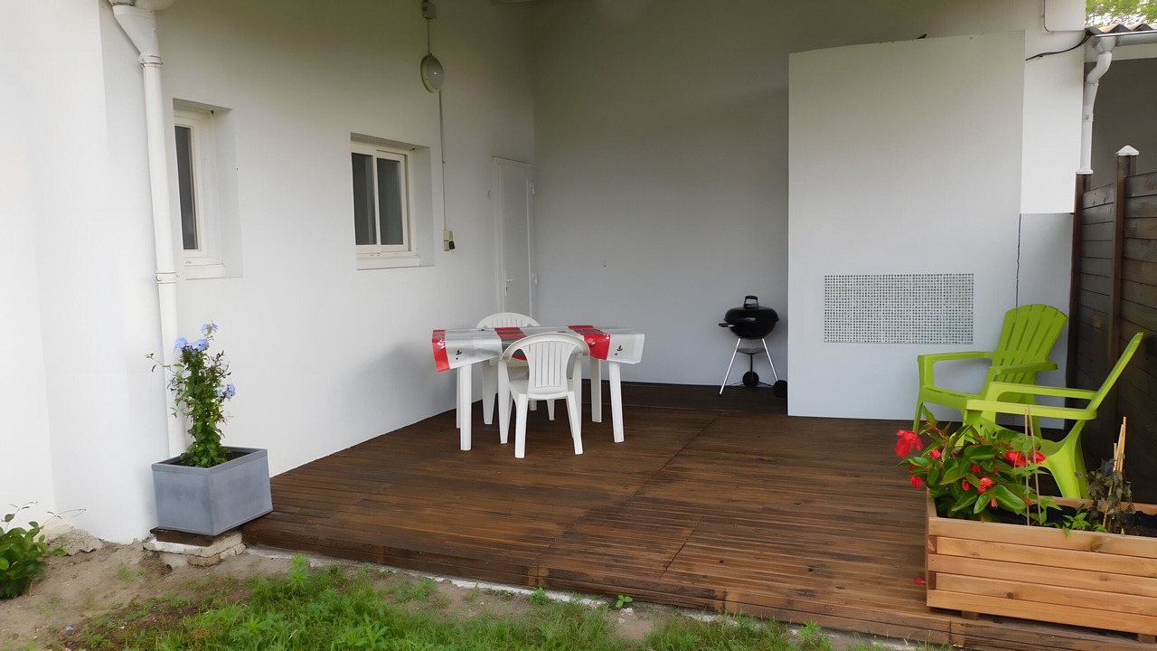 Photo of Outdoor in Lesperon